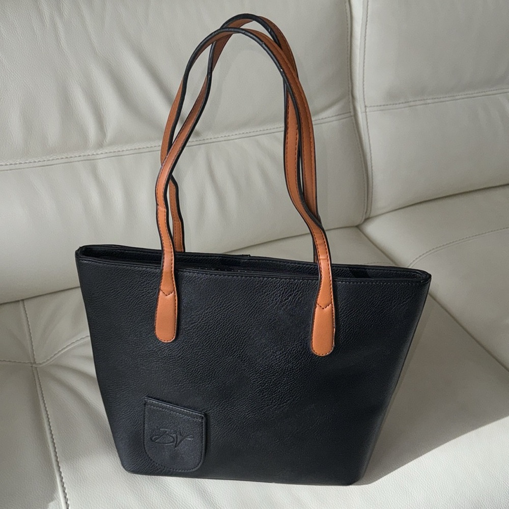 PortoVino Wine‎ Fashionable Purse With Hidden, Insulated Compartment For Wine - Picture 8 of 16
